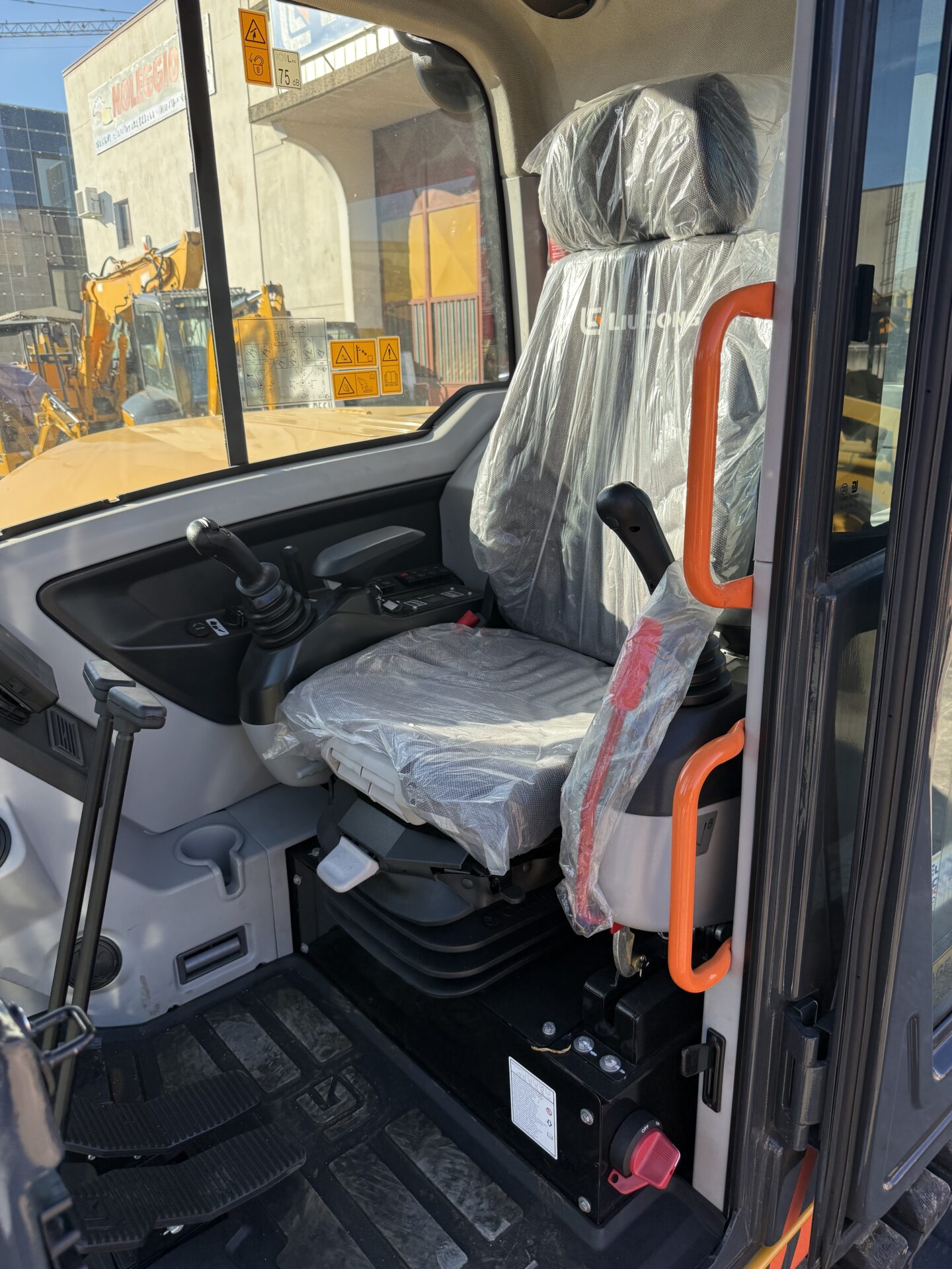 escavatore nuovo liugong